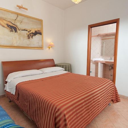 B&B Babri Simim Taj Rome Bagian luar foto